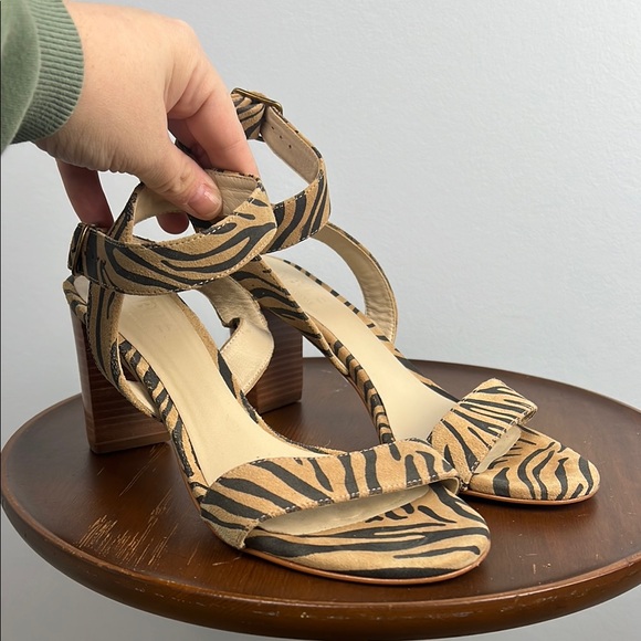 ABLE size 9 made in Brazil tiger pattern leather strappy heeled sandals - Picture 1 of 9